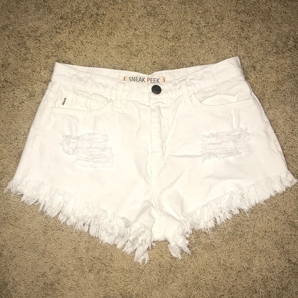 mid to hi rise white jean shorts